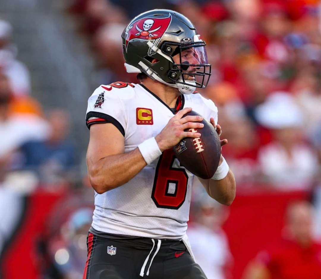 Mayfield (thumb) out at least three weeks