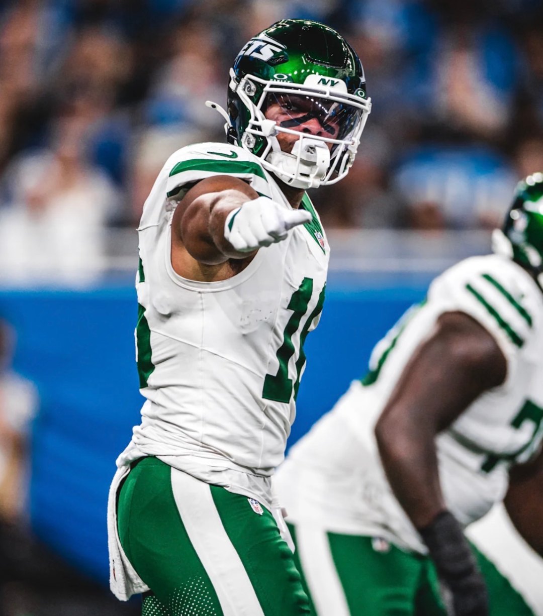 Jets all-on Kenyon Sadiq volume