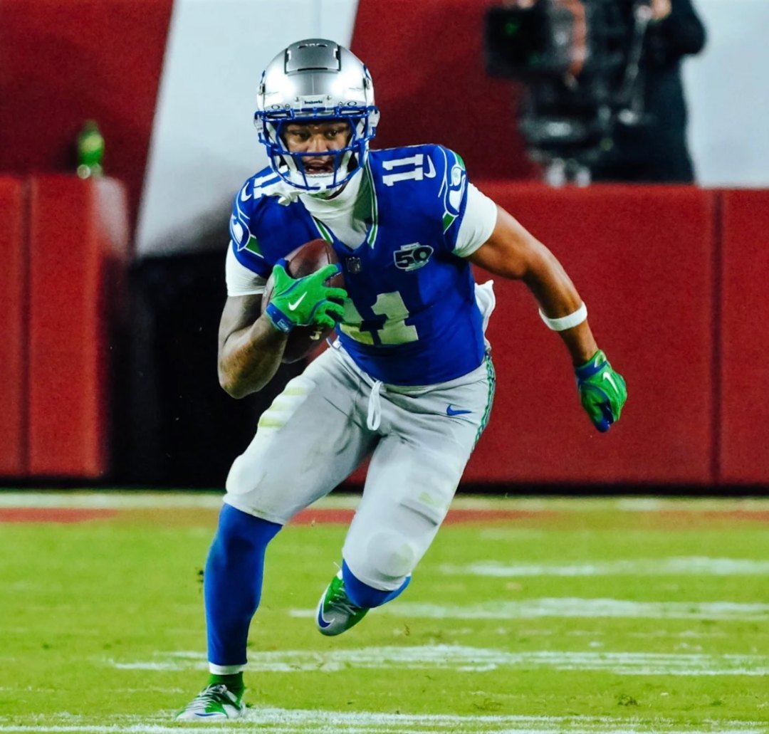 Seahawks a 2.5-point favorite over Broncos