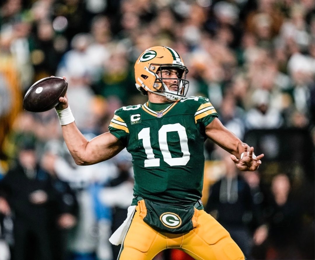 Love throws 3 TDs in 27-19 win over Panthers